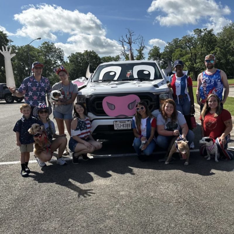 Belton Veterinary Clinic ready for the 4th of July Parade